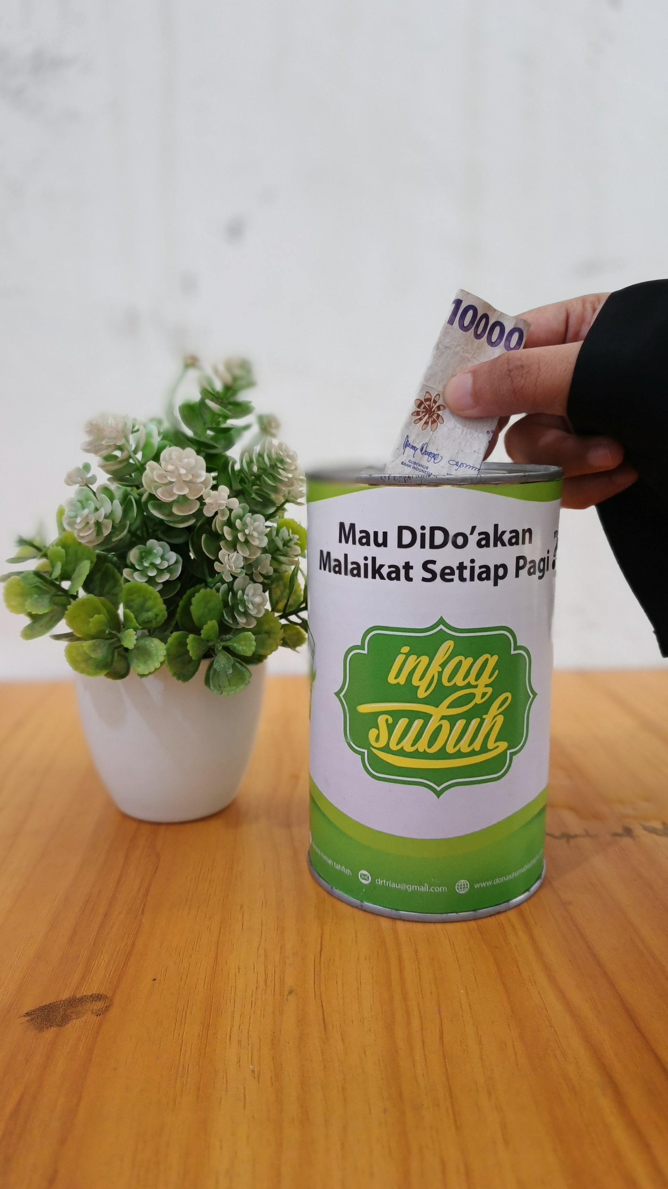 Kaleng Infaq Subuh (KIS)